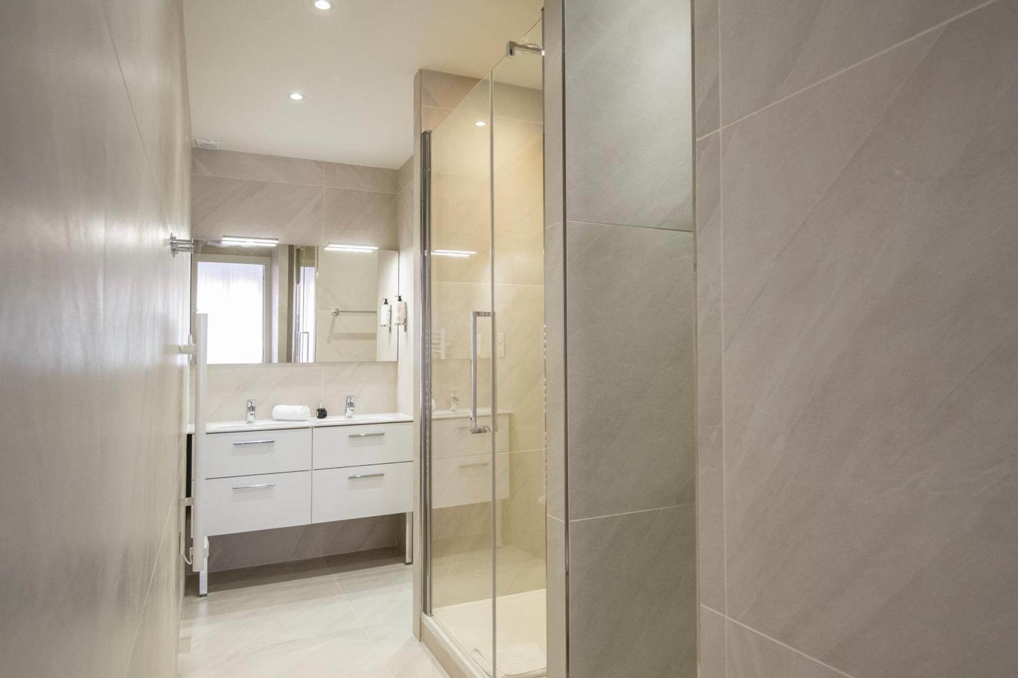 Appartements French Riviera Confidential Centre Ville Juan Les Pins Proche Des Plages Ruang foto